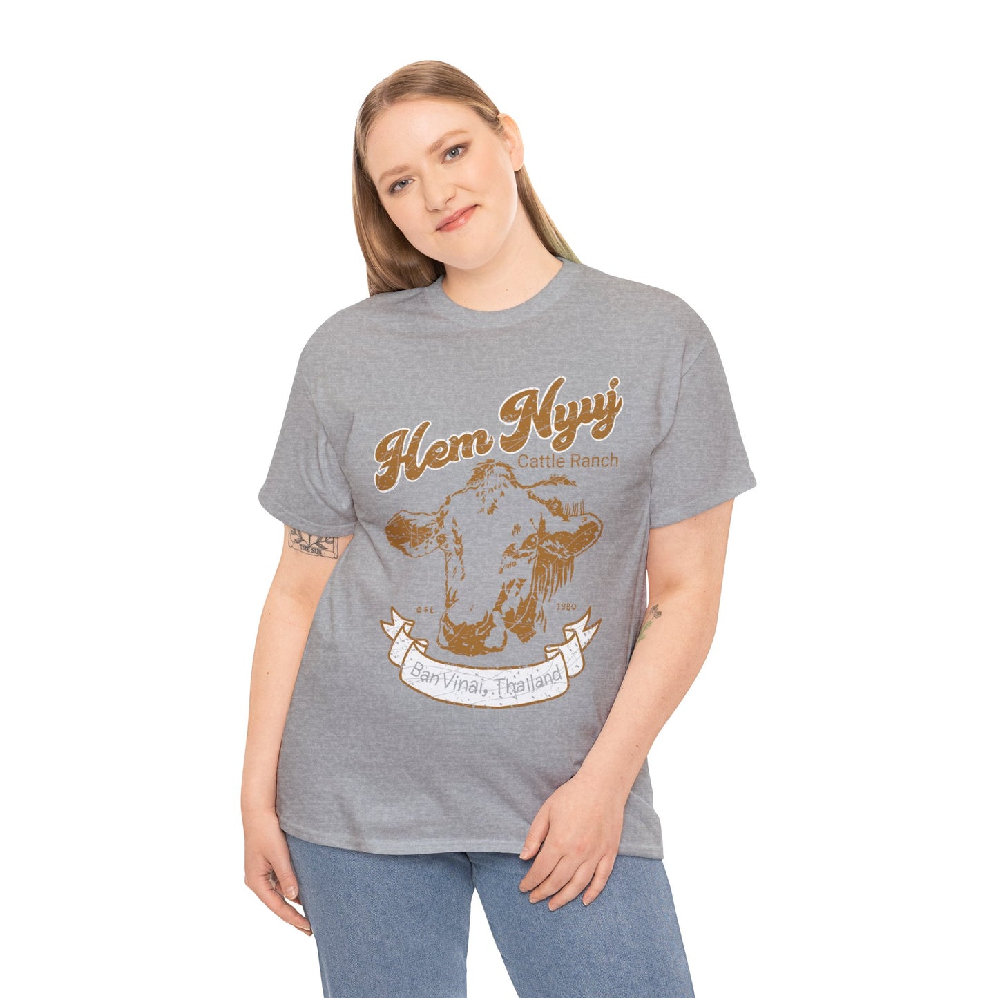 Hem Nyuj Hmong Exclusive T-shirt Gift cattle farming ranching